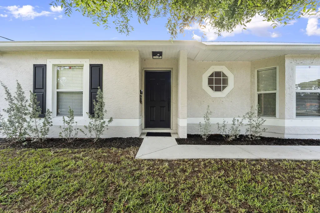 4156 SW Belshaw Street Port St Lucie FL 34953