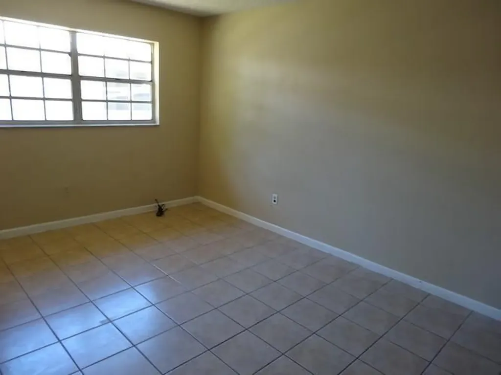 2400 NW 21st Street Fort Lauderdale FL 33311