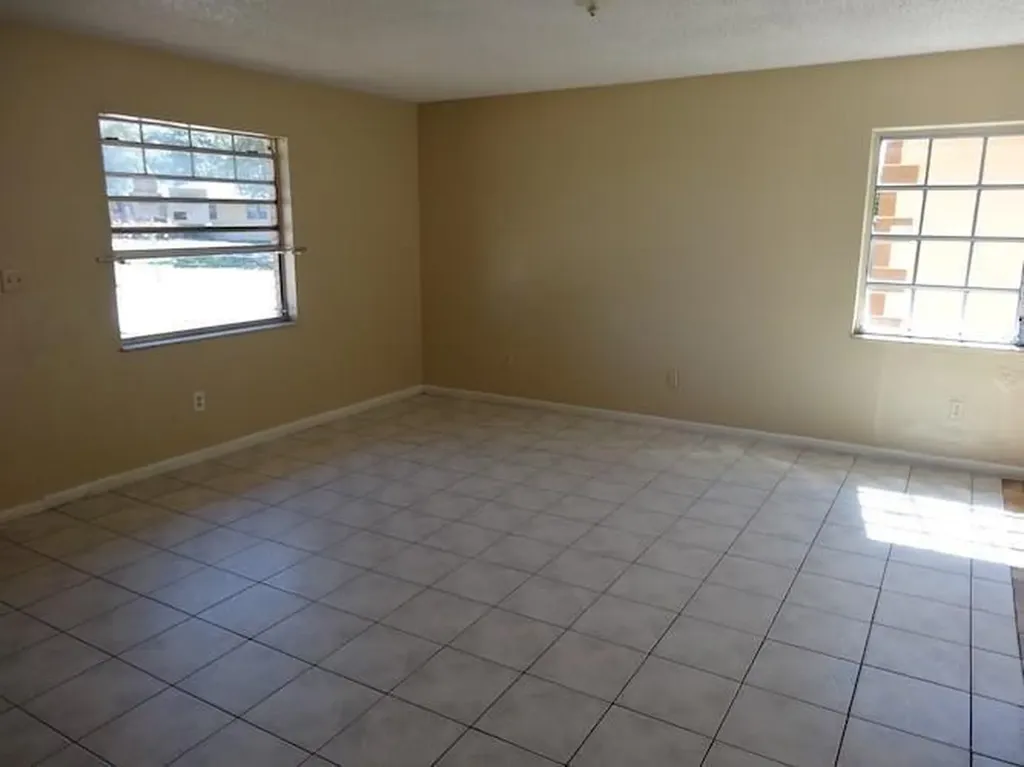 2400 NW 21st Street Fort Lauderdale FL 33311