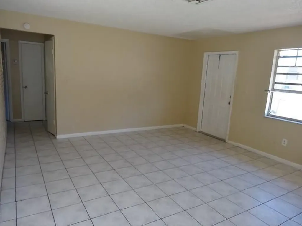 2400 NW 21st Street Fort Lauderdale FL 33311