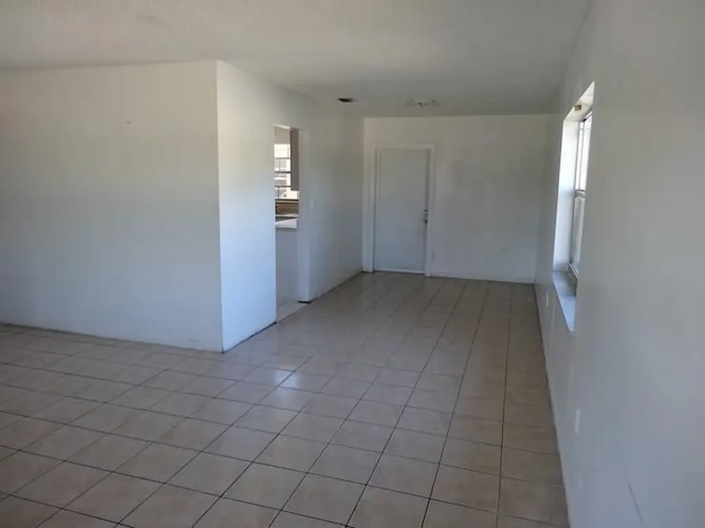 2400 NW 21st Street Fort Lauderdale FL 33311
