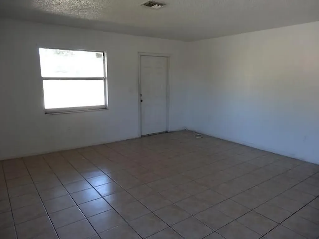 2400 NW 21st Street Fort Lauderdale FL 33311
