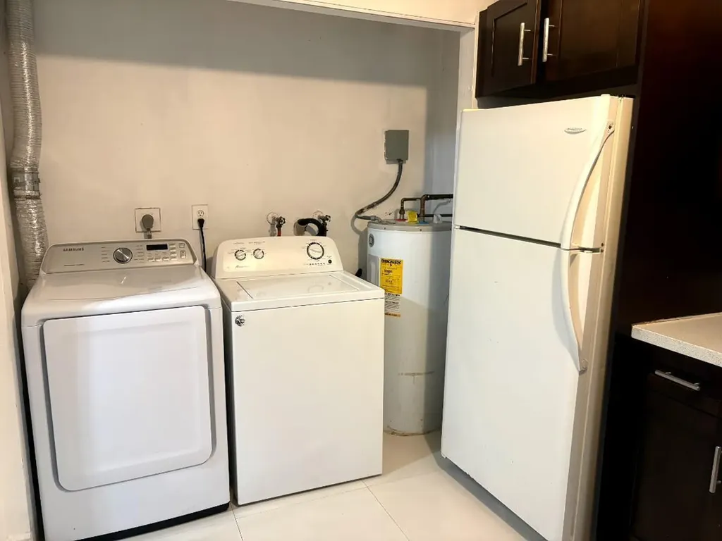 2400 NW 21st Street Fort Lauderdale FL 33311
