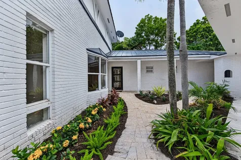 2056 NE 21st Court Wilton Manors FL 33305