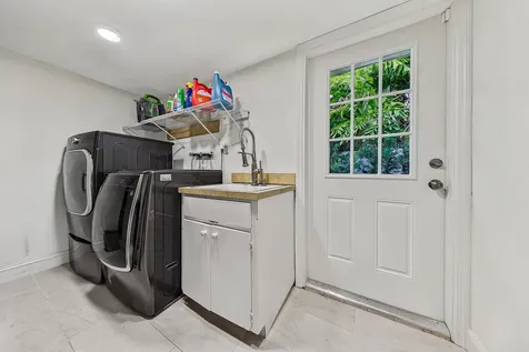 2056 NE 21st Court Wilton Manors FL 33305