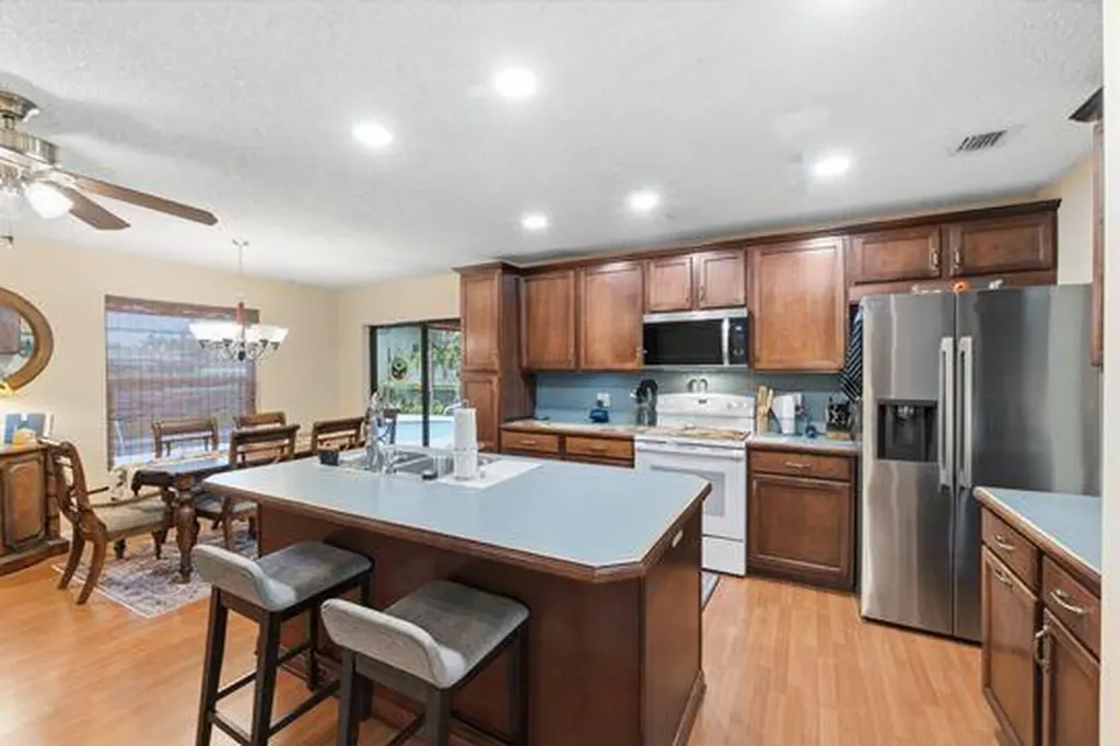 397 La Mancha Avenue Royal Palm Beach FL 33411