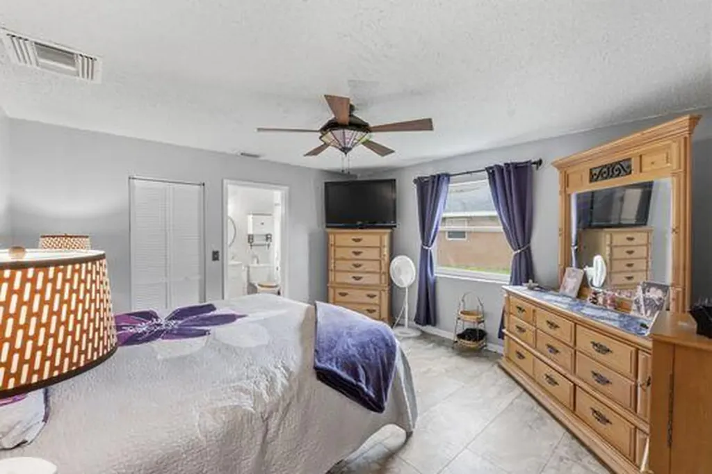 397 La Mancha Avenue Royal Palm Beach FL 33411