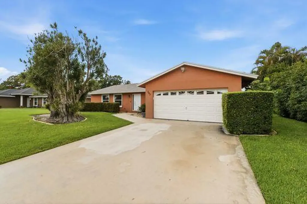 397 La Mancha Avenue Royal Palm Beach FL 33411