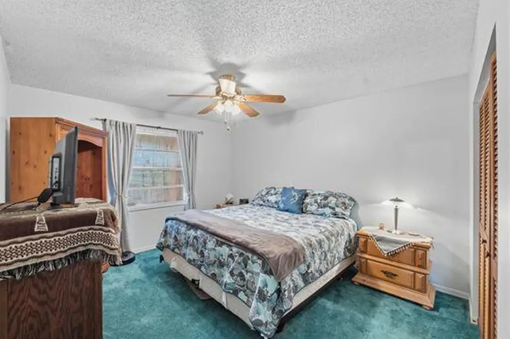 397 La Mancha Avenue Royal Palm Beach FL 33411