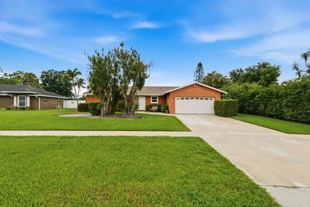 397 La Mancha Avenue Royal Palm Beach FL 33411