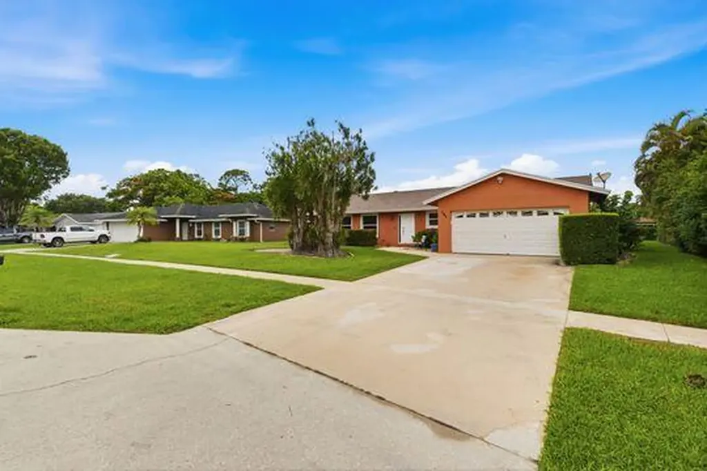 397 La Mancha Avenue Royal Palm Beach FL 33411