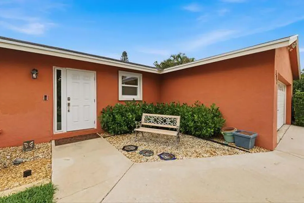 397 La Mancha Avenue Royal Palm Beach FL 33411