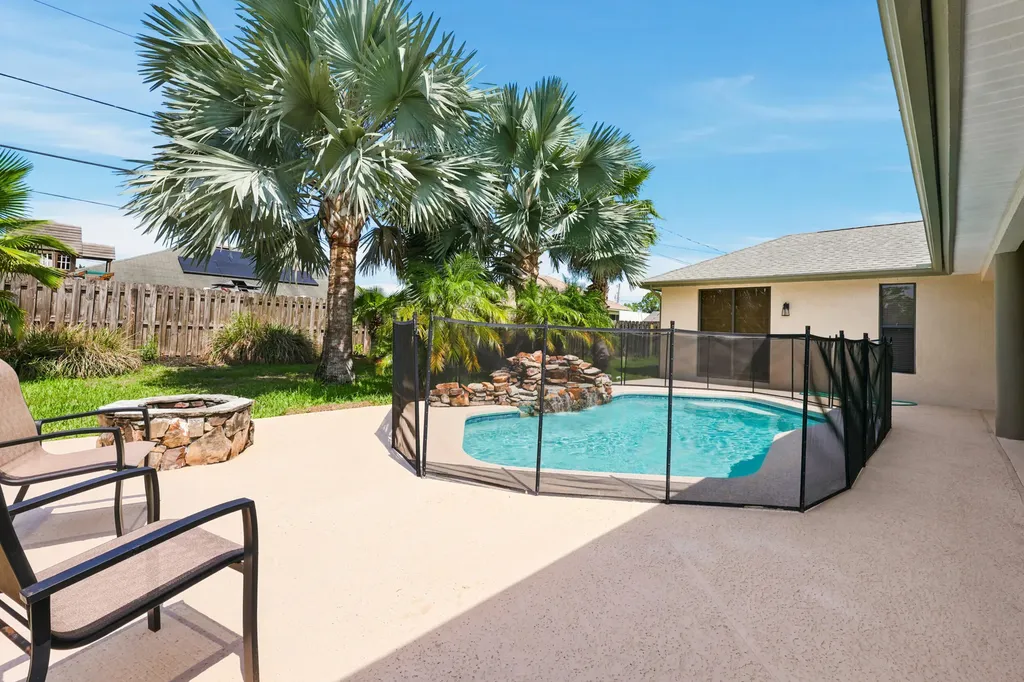 3881 SW Janiga Street Port St Lucie FL 34953
