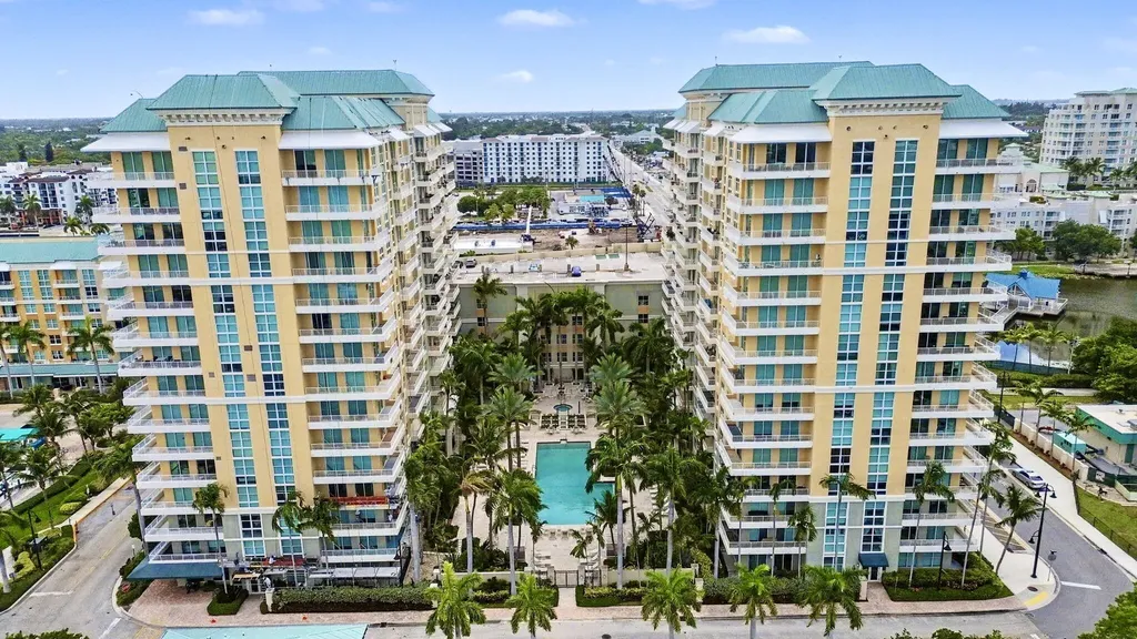 625 Casa Loma Boulevard Boynton Beach FL 33435