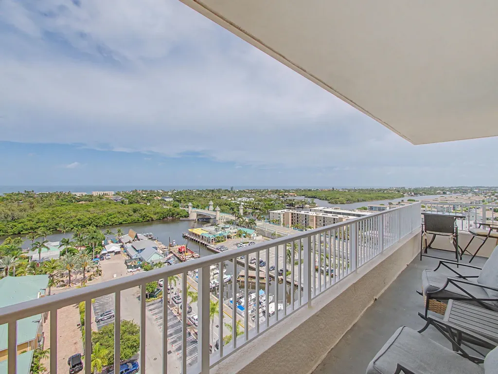 625 Casa Loma Boulevard Boynton Beach FL 33435