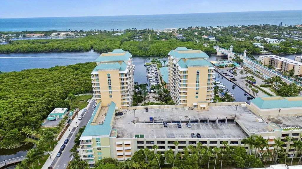 625 Casa Loma Boulevard Boynton Beach FL 33435