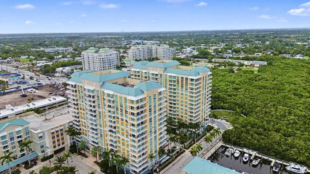 625 Casa Loma Boulevard Boynton Beach FL 33435