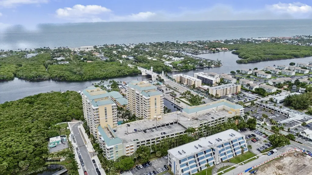 625 Casa Loma Boulevard Boynton Beach FL 33435