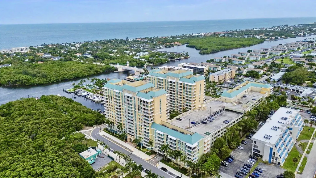 625 Casa Loma Boulevard Boynton Beach FL 33435