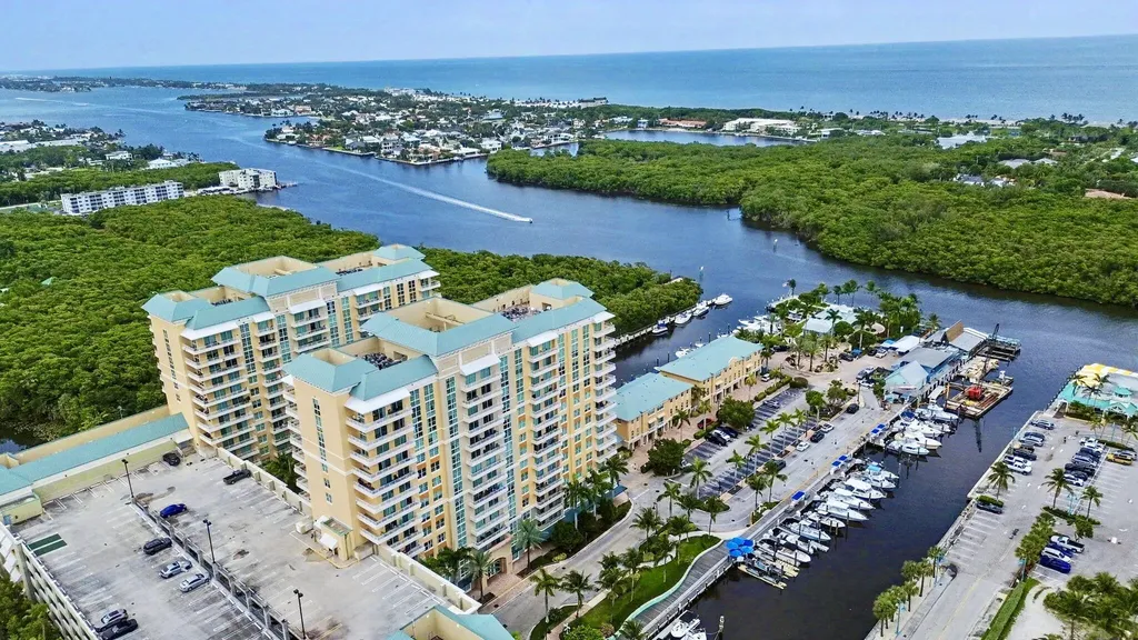 625 Casa Loma Boulevard Boynton Beach FL 33435