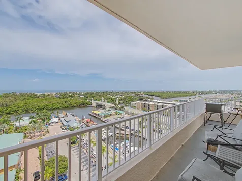 625 Casa Loma Boulevard Boynton Beach FL 33435