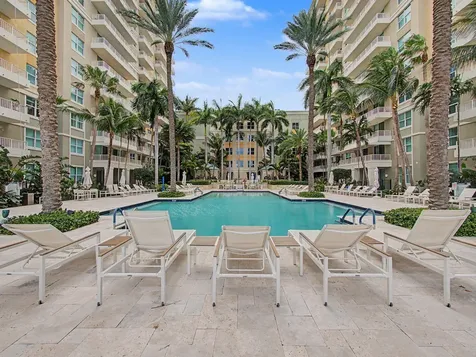 625 Casa Loma Boulevard Boynton Beach FL 33435