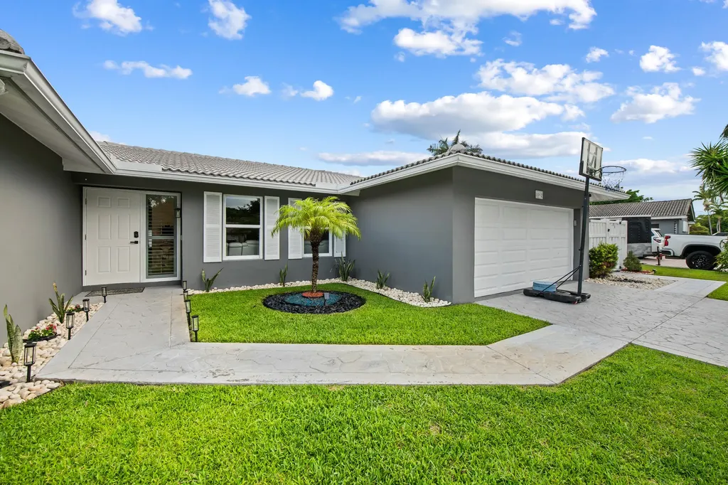 8552 Shadow Wood Boulevard Coral Springs FL 33071