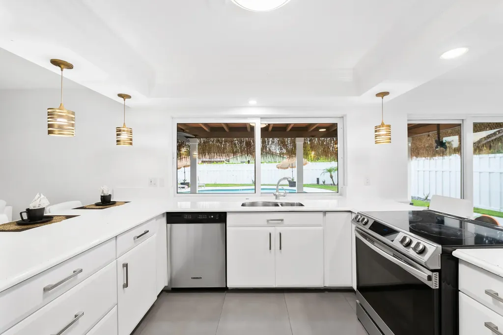 8552 Shadow Wood Boulevard Coral Springs FL 33071