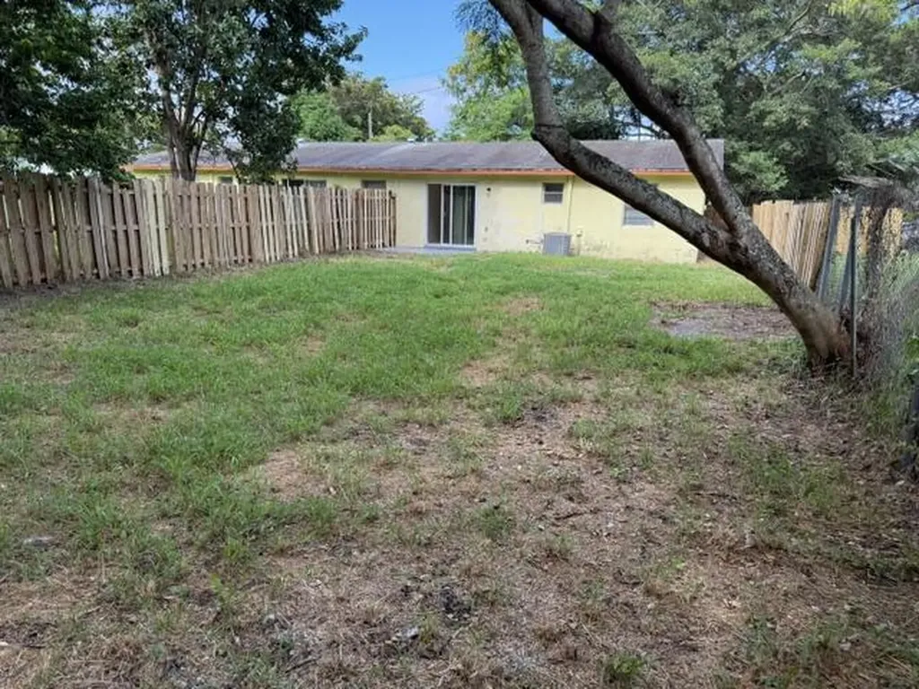 4911 Gulfstream Road Lake Worth FL 33460