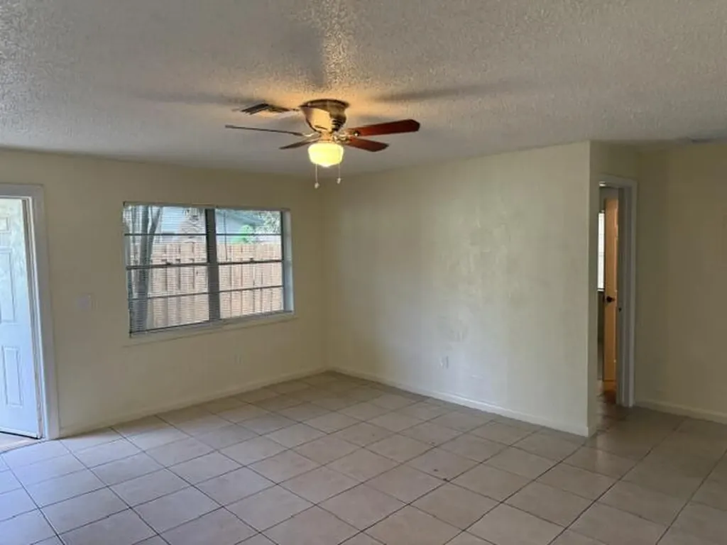 4911 Gulfstream Road Lake Worth FL 33460