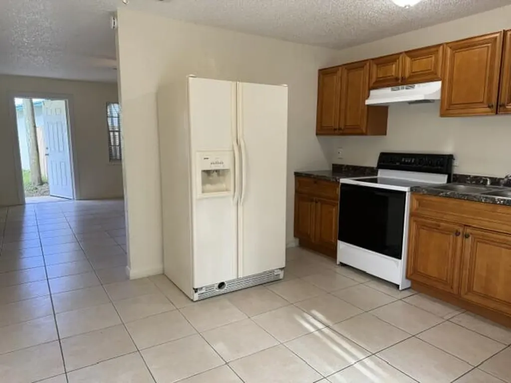 4911 Gulfstream Road Lake Worth FL 33460