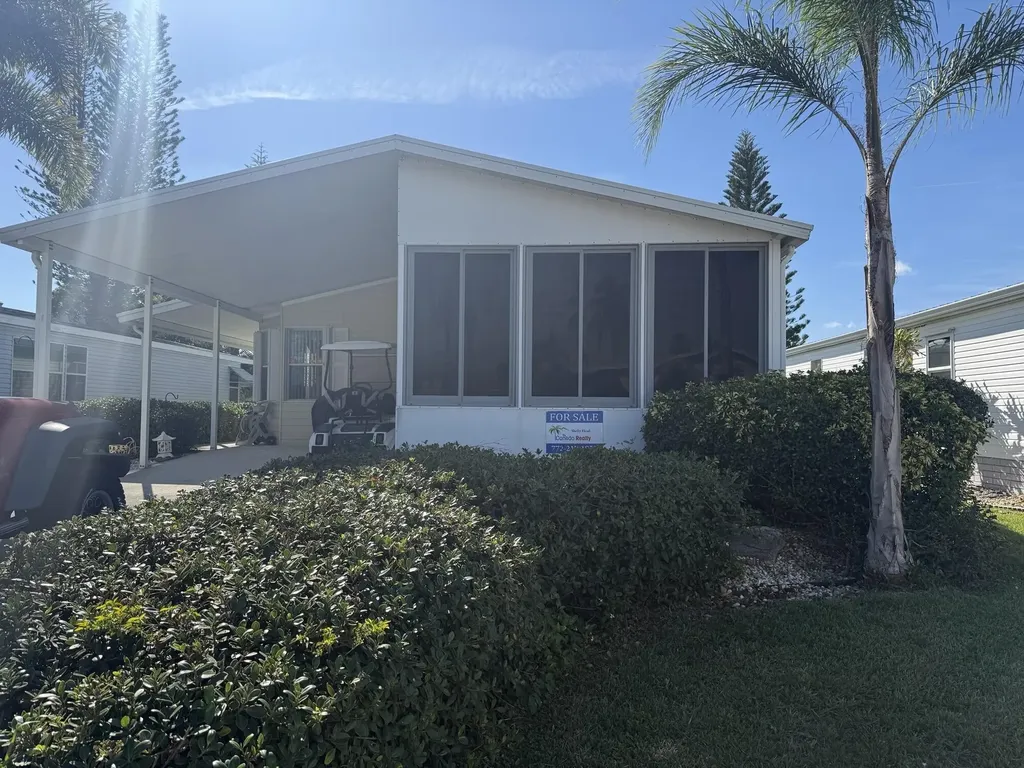 6615 Spanish Lakes Boulevard Fort Pierce FL 34951