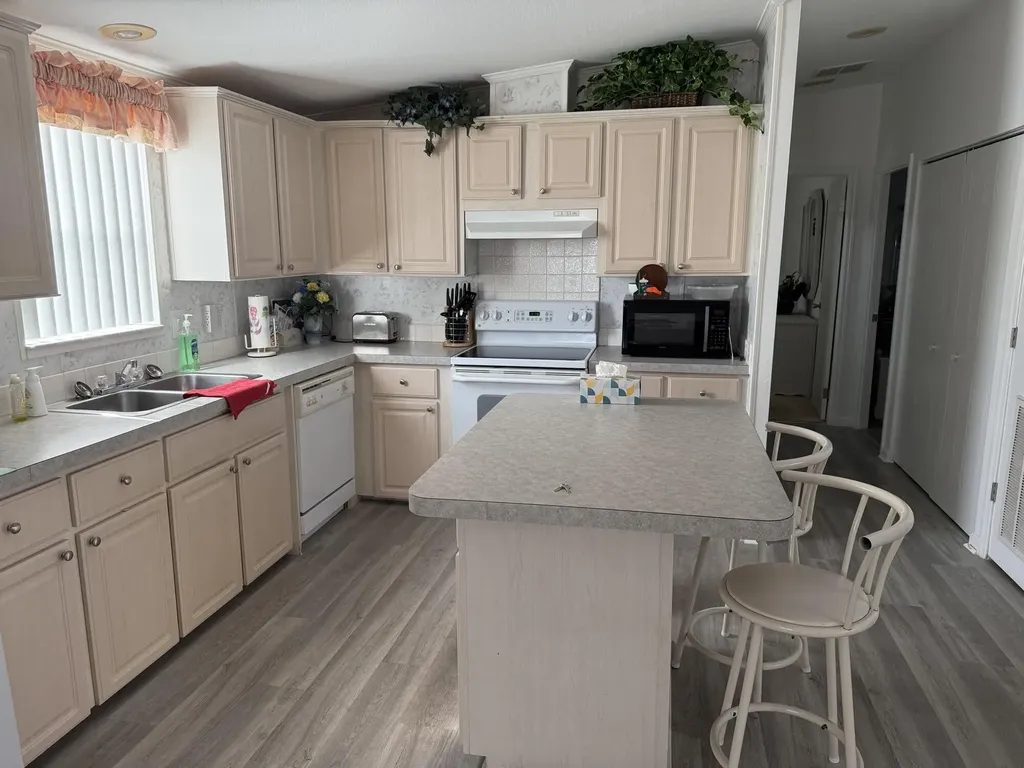 6615 Spanish Lakes Boulevard Fort Pierce FL 34951