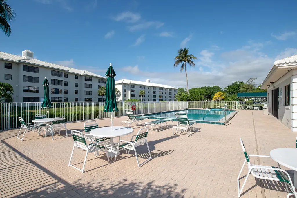 6097 Balboa Circle Boca Raton FL 33433