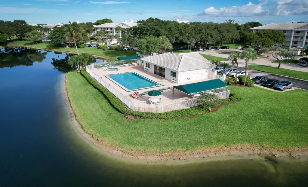 6097 Balboa Circle Boca Raton FL 33433