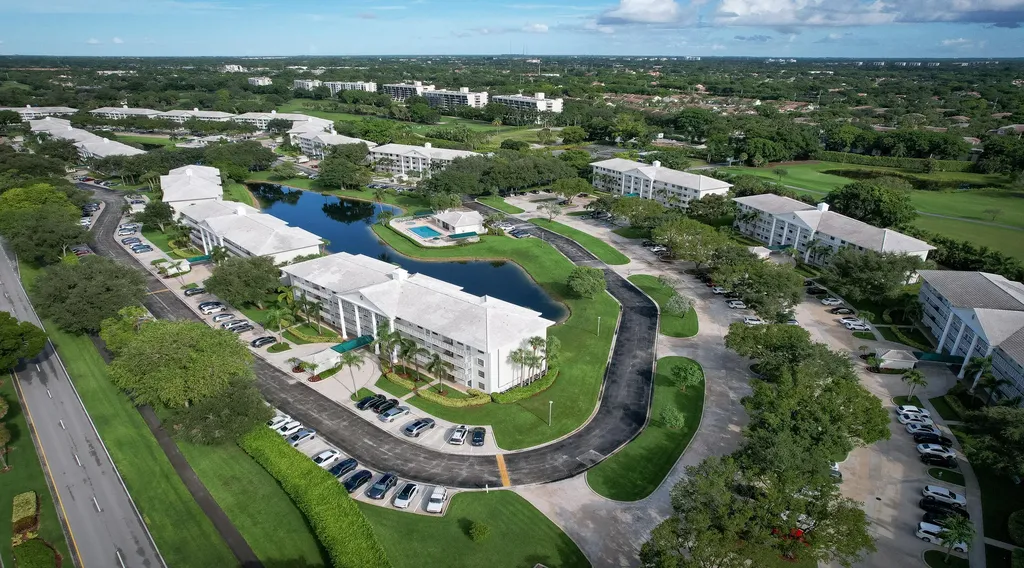 6097 Balboa Circle Boca Raton FL 33433