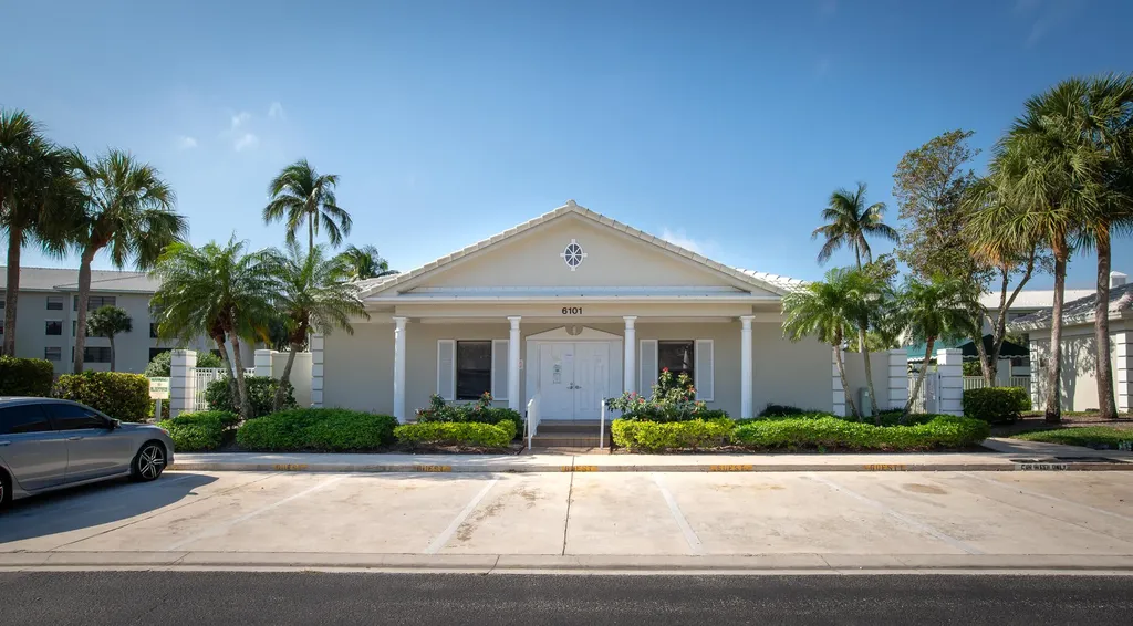 6097 Balboa Circle Boca Raton FL 33433