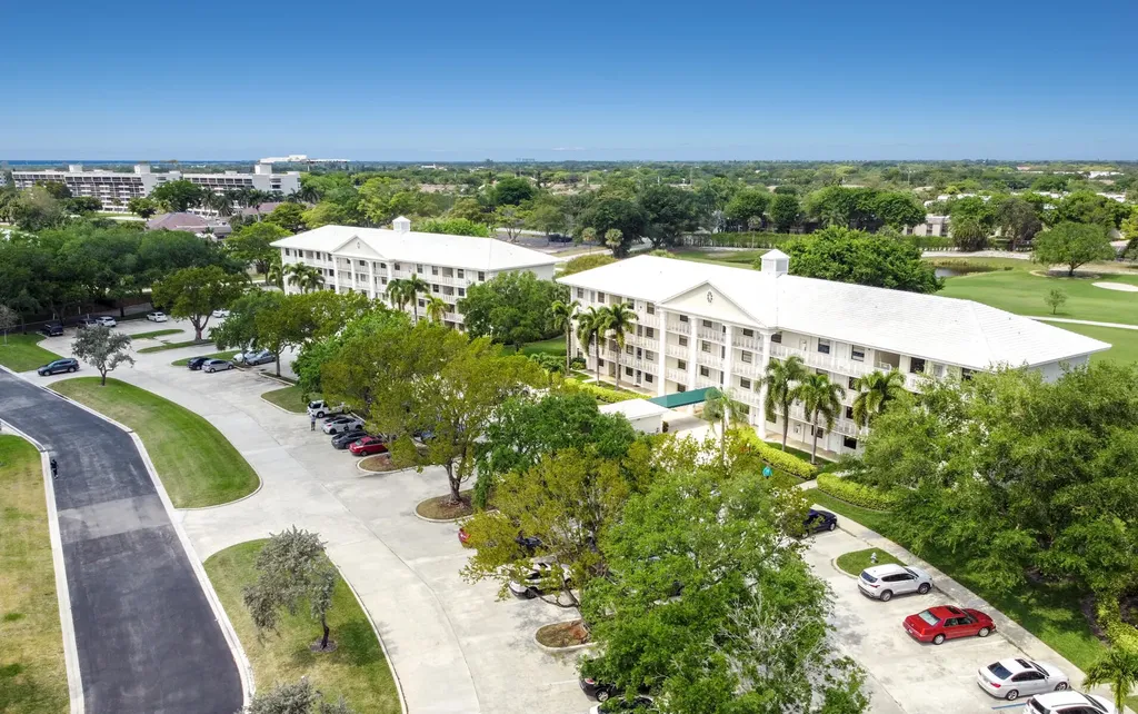 6097 Balboa Circle Boca Raton FL 33433
