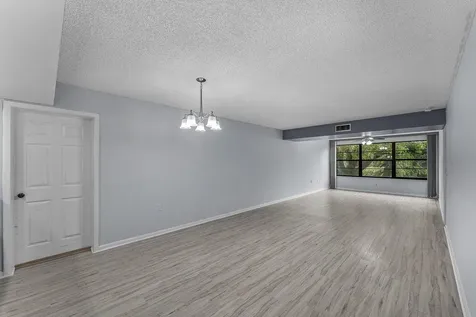 6097 Balboa Circle Boca Raton FL 33433