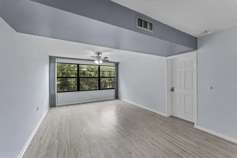 6097 Balboa Circle Boca Raton FL 33433