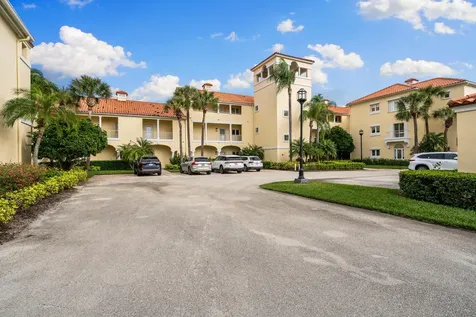 5040 Harmony Circle Vero Beach FL 32967