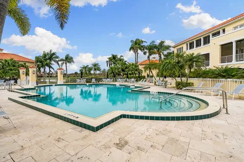 5040 Harmony Circle Vero Beach FL 32967