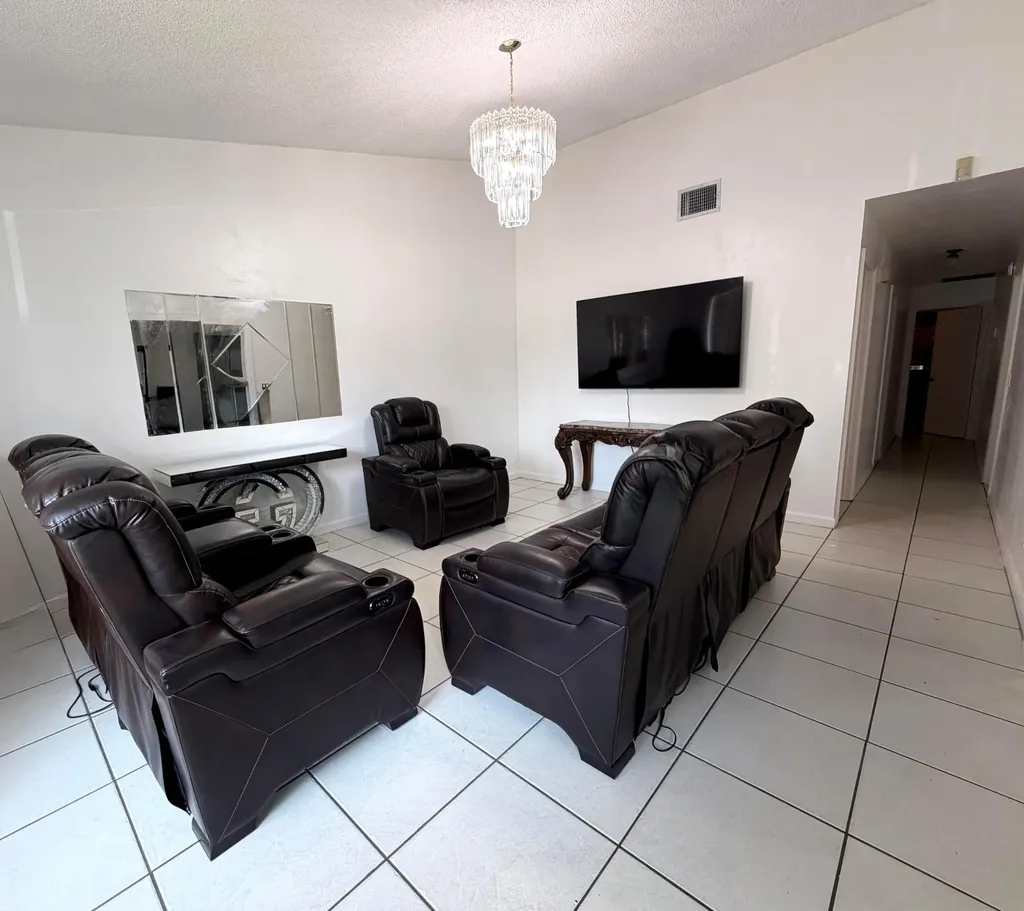 3768 Mil Lake Court Greenacres FL 33463