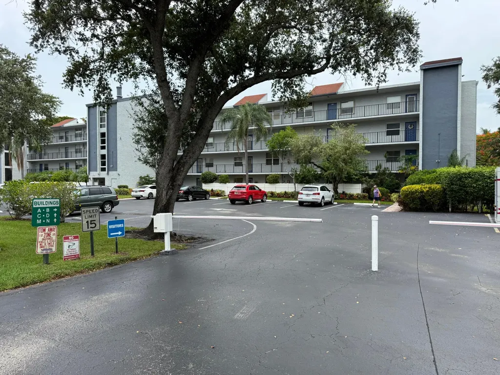 14701 Cumberland Drive Delray Beach FL 33446