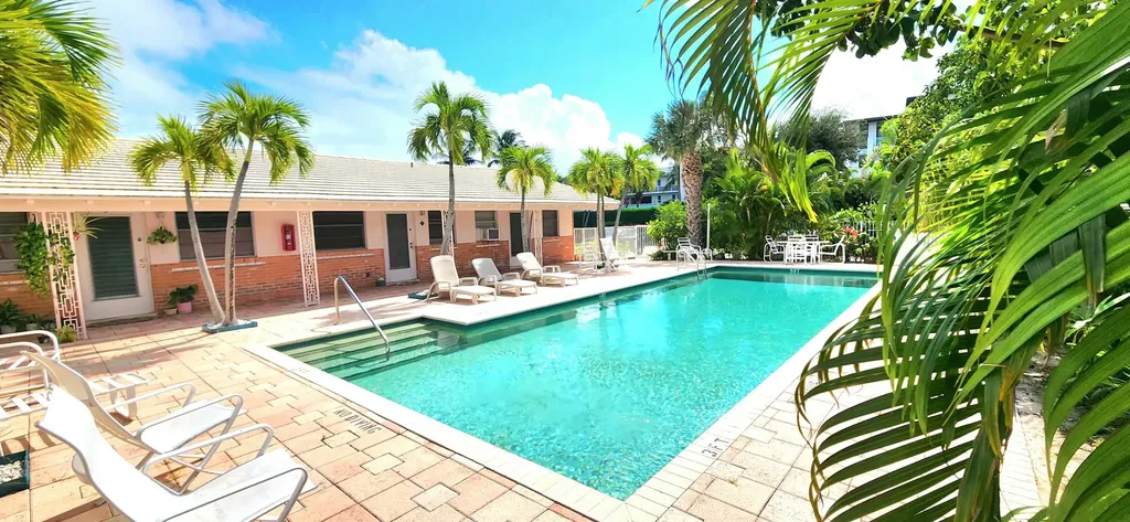 143 Inlet Way West Palm Beach FL 33404