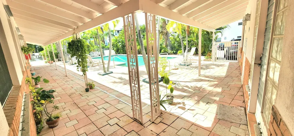 143 Inlet Way West Palm Beach FL 33404