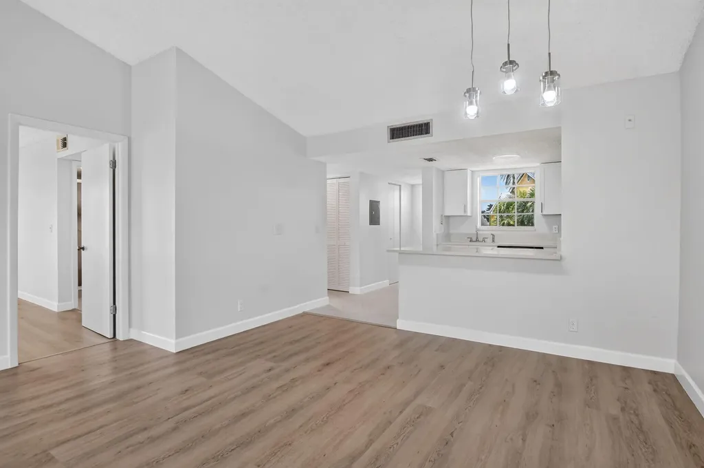6323 La Costa Drive Boca Raton FL 33433