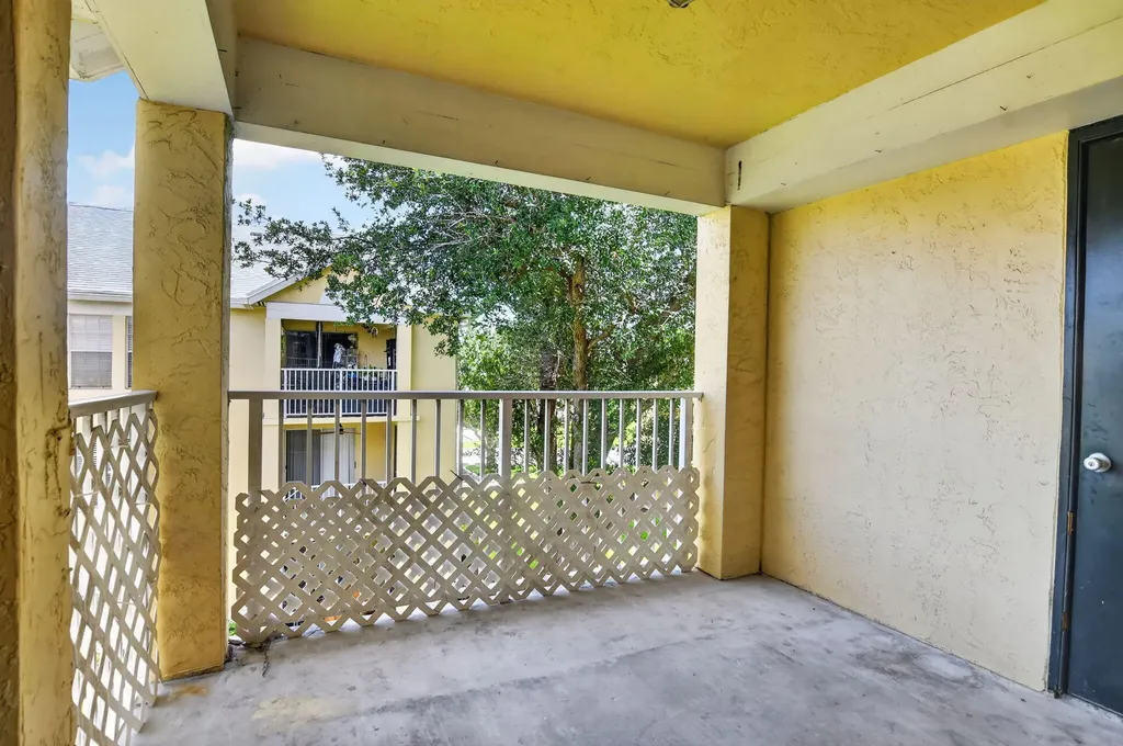 6323 La Costa Drive Boca Raton FL 33433