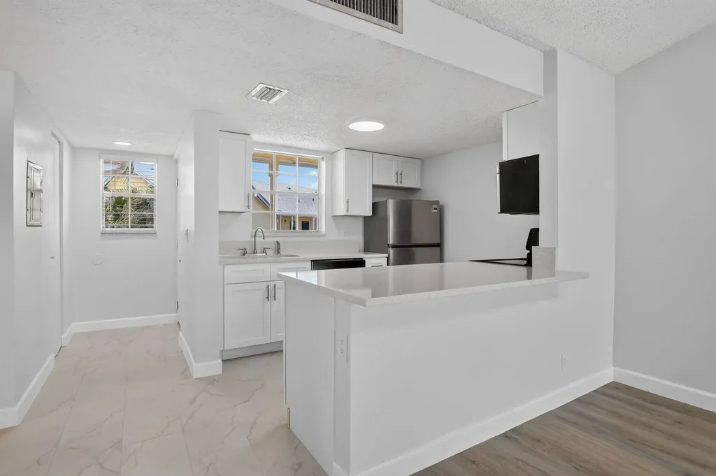 6323 La Costa Drive Boca Raton FL 33433