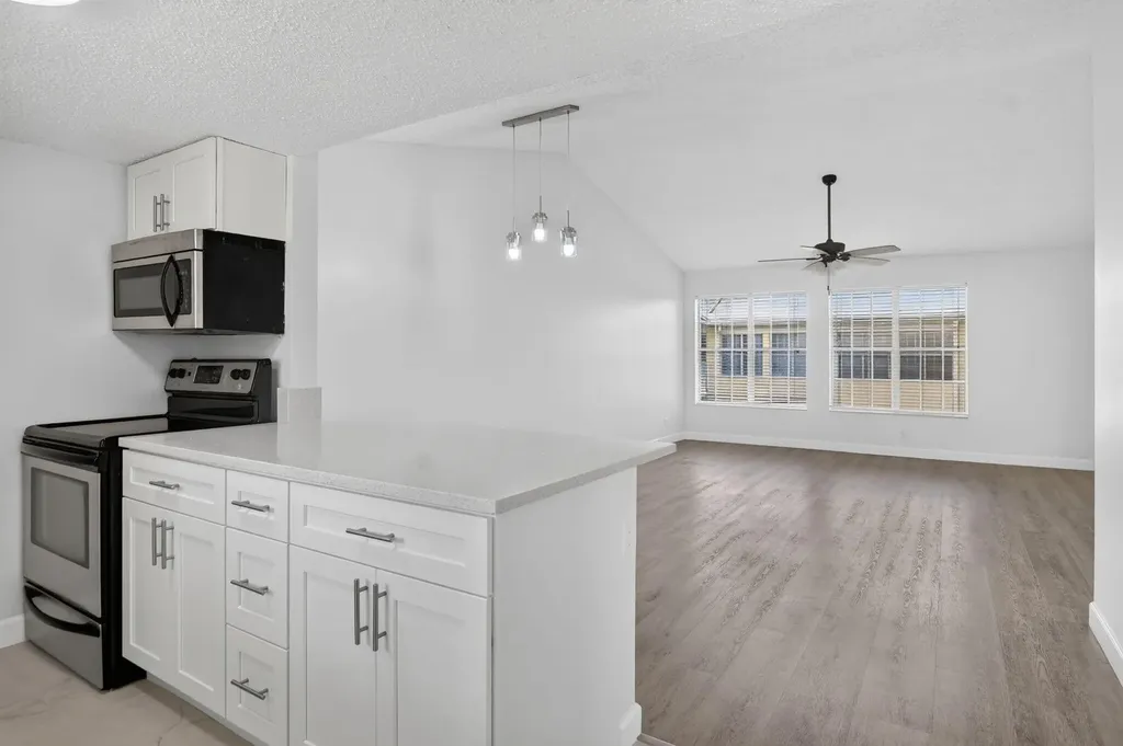 6323 La Costa Drive Boca Raton FL 33433
